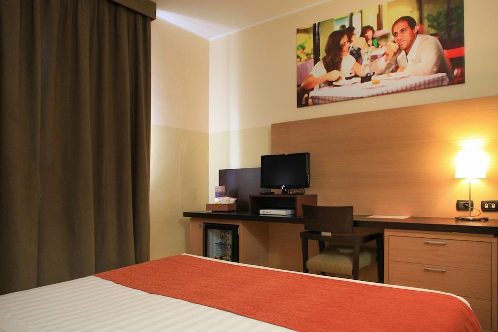B&B Hotel Milano Cologno Studios Cologno Monzese Εξωτερικό φωτογραφία
