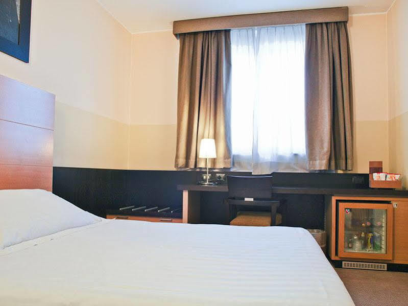 B&B Hotel Milano Cologno Studios Cologno Monzese Εξωτερικό φωτογραφία